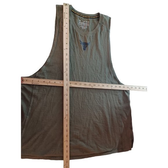 Boys Green Under Armour Tank Top Bull Head In The Center Has Holes XL - Picture 9 of 16